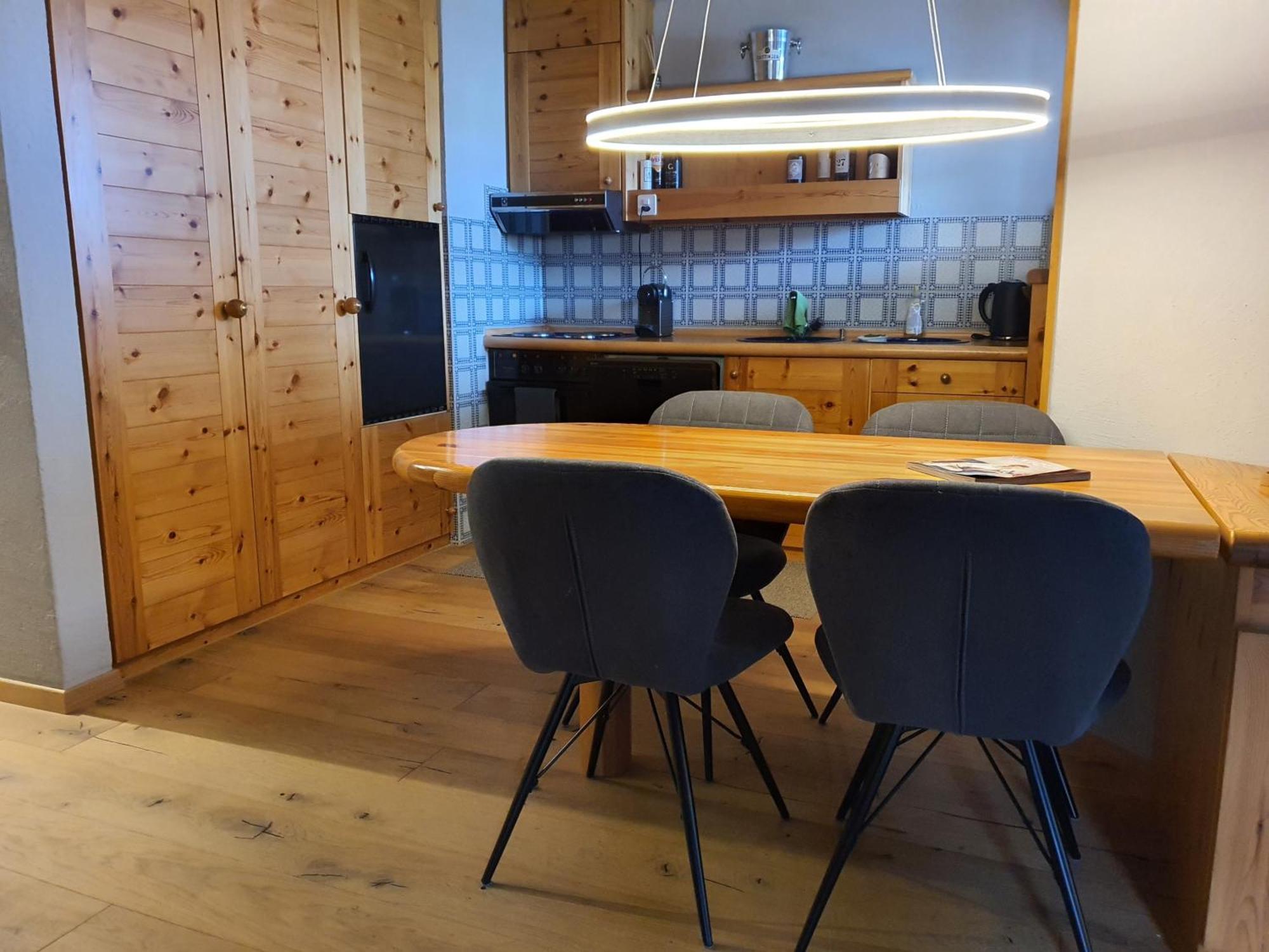 Schweizerhof Ferienwohnungen Lenzerheide 5 الغرفة الصورة