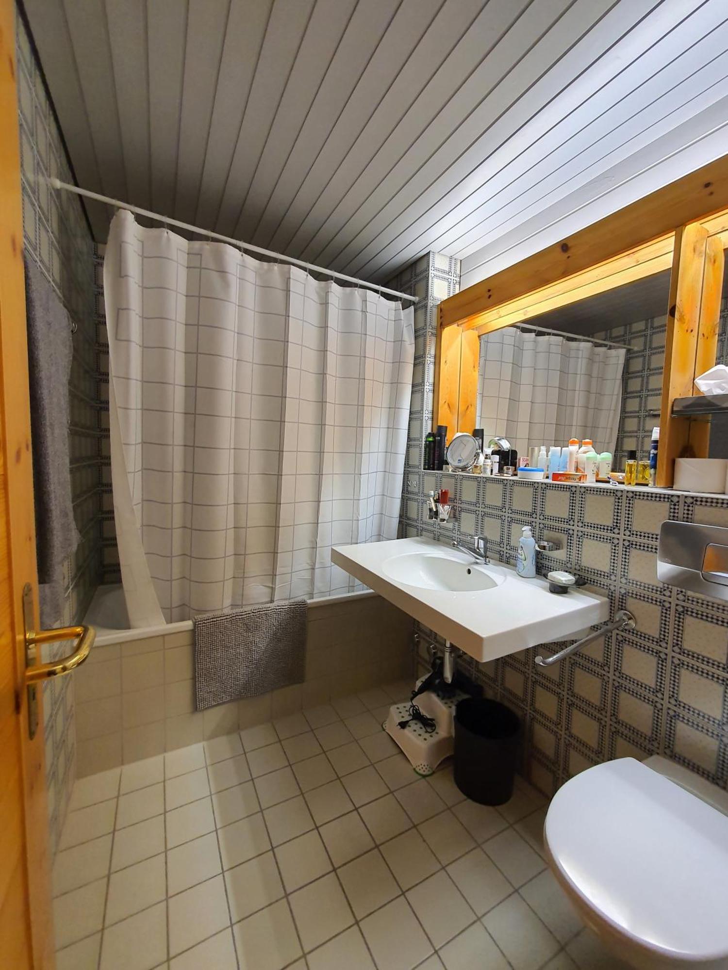 Schweizerhof Ferienwohnungen Lenzerheide 5 الغرفة الصورة